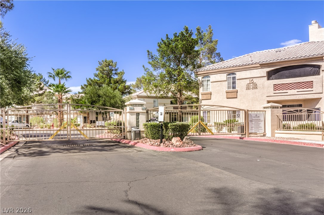 Photo 27 of 30, 7400 W Flamingo Road #2051