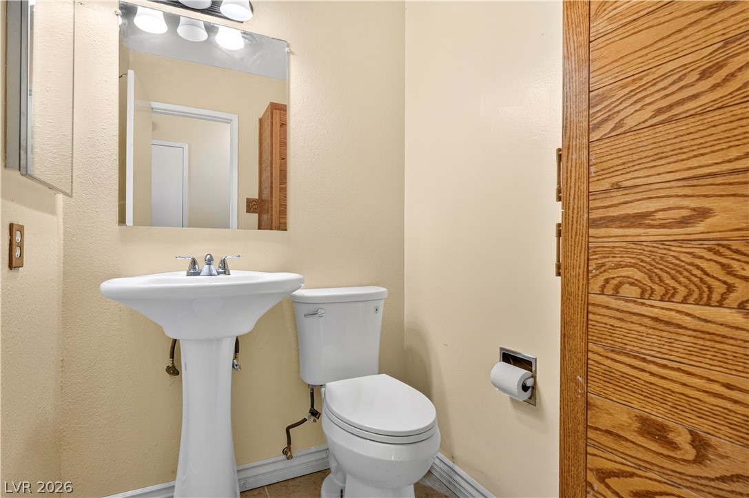 Photo 10 of 28, 185 Pecos Way #6