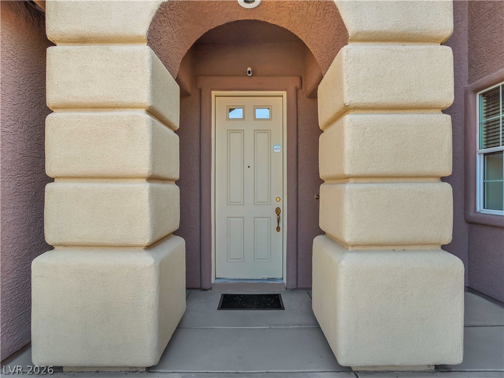 Photo 4 of 2129 Mistle Thrush Drive