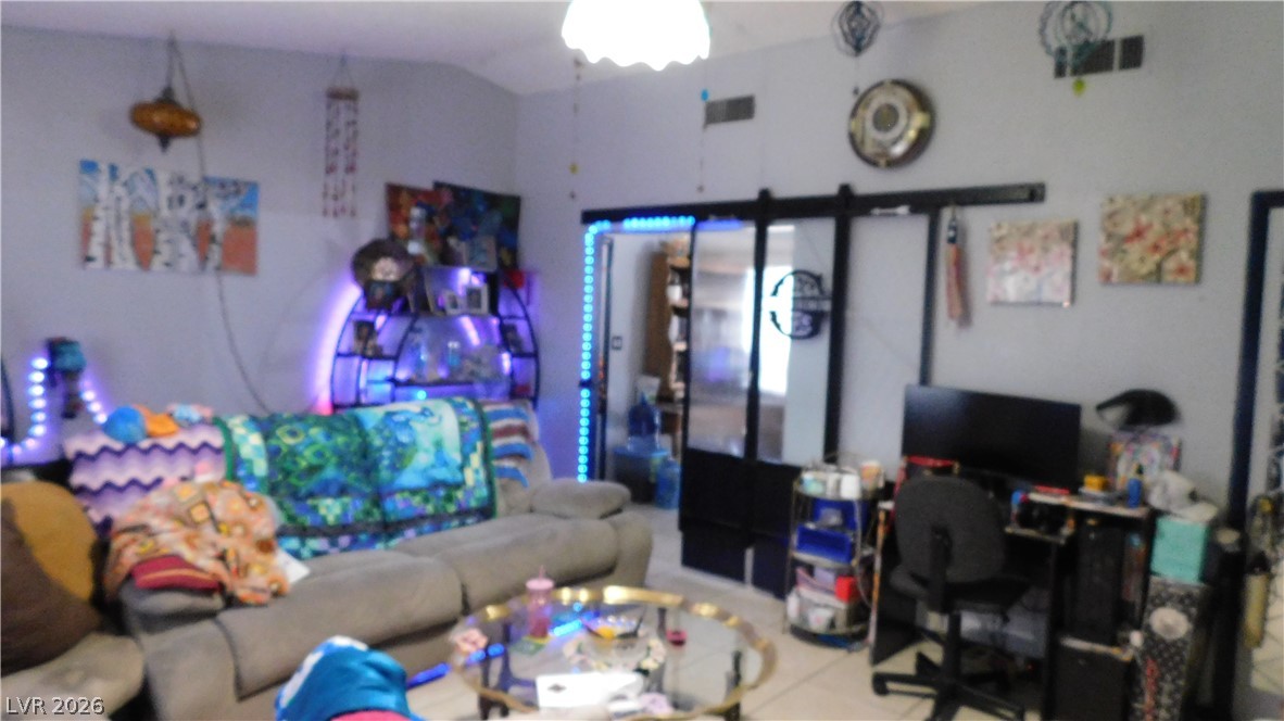 Photo 5 of 4038 Patterson Avenue