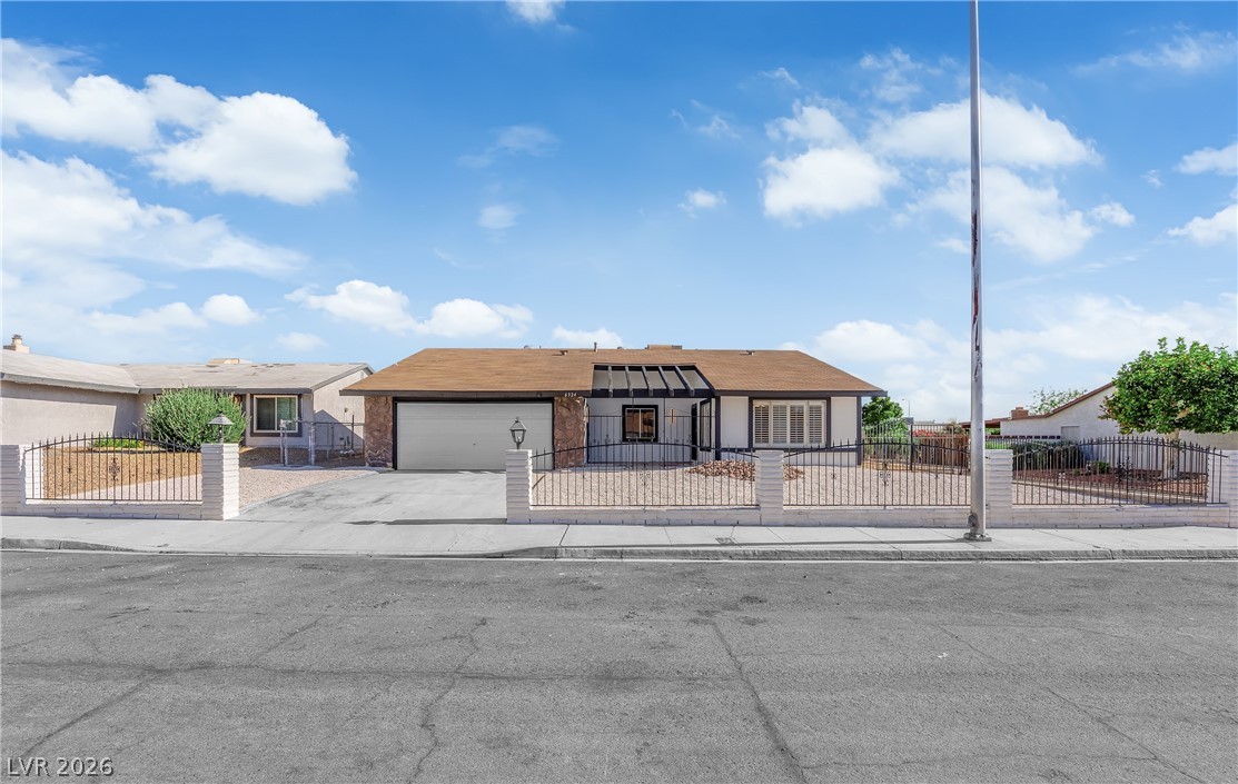 6324 Vista Verde, Las Vegas