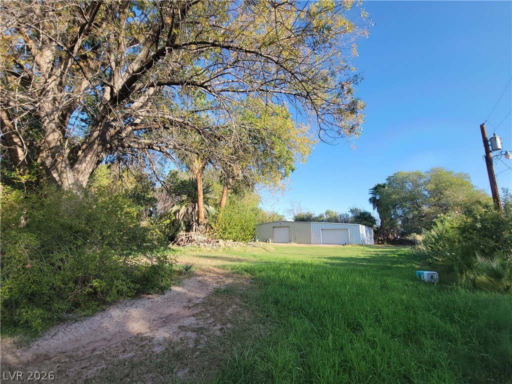 Photo 6 of 42, 220 S Andersen Street