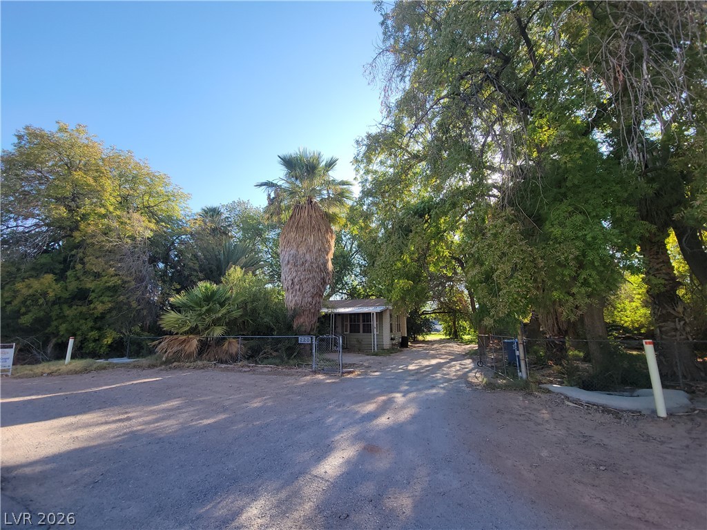 Photo 36 of 42, 220 S Andersen Street
