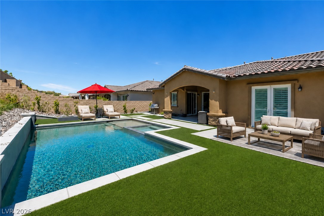 Photo 4 of 261 Besame Court
