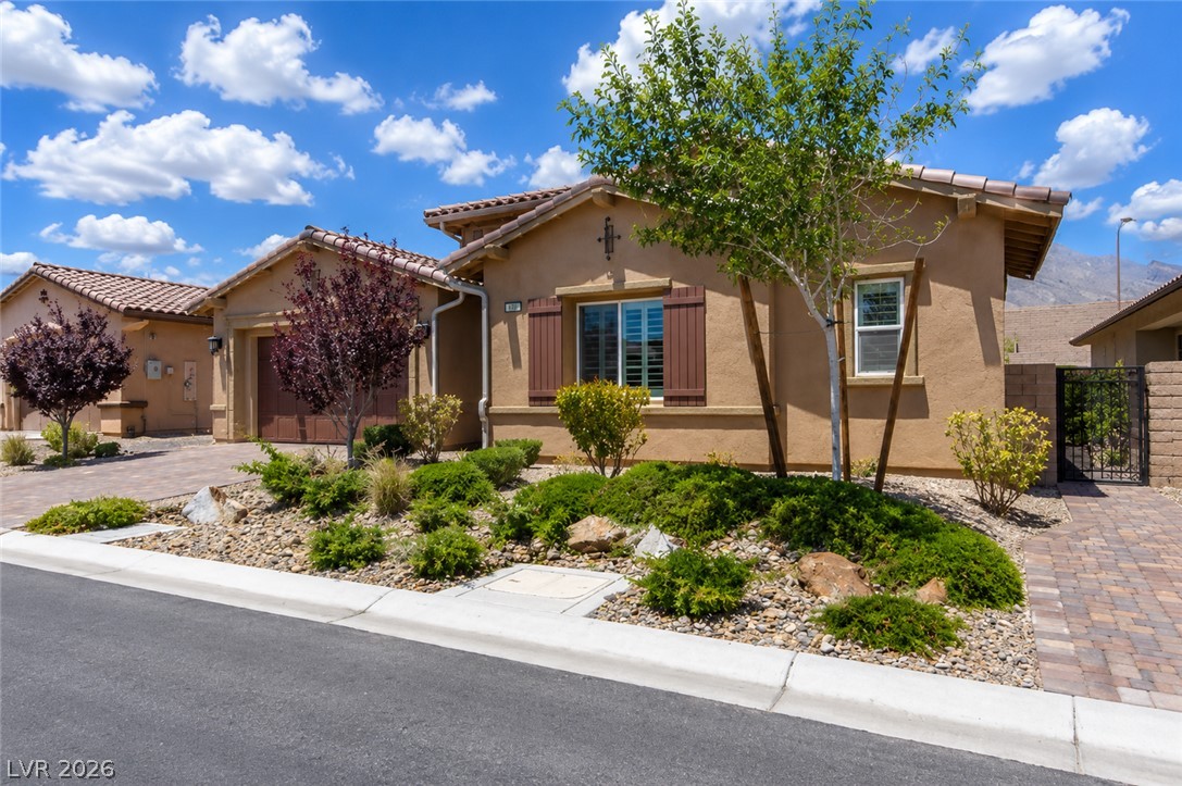 Photo 5 of 261 Besame Court