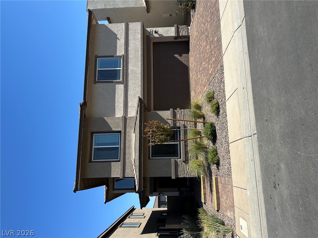 136 Harper Crest Avenue, Henderson 89011