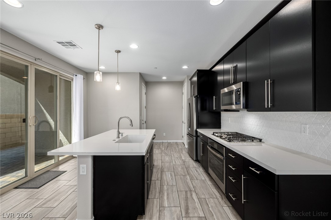 Photo 5 of 12 Kimberlite Drive