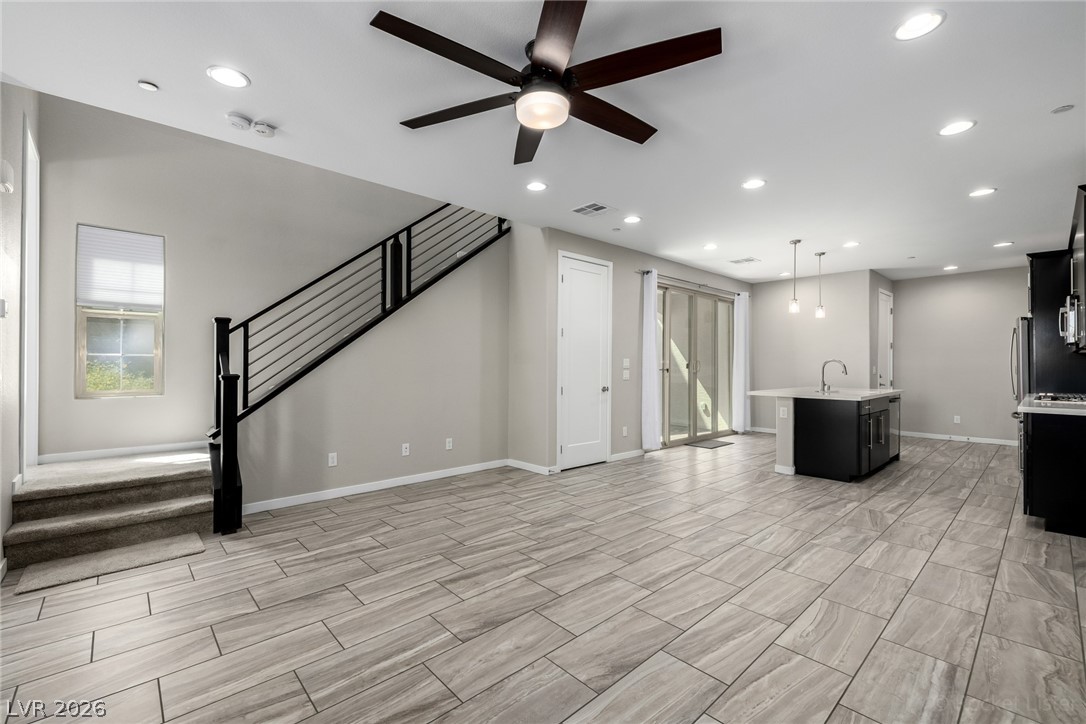 Photo 6 of 36, 12 Kimberlite Drive