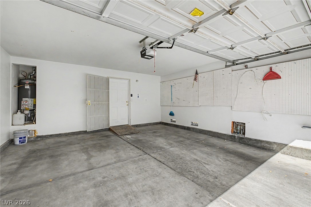 Photo 23 of 35, 115 Tapatio Street