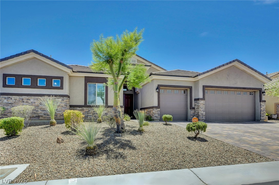 9155 Cimarron River Court, Las Vegas 89149