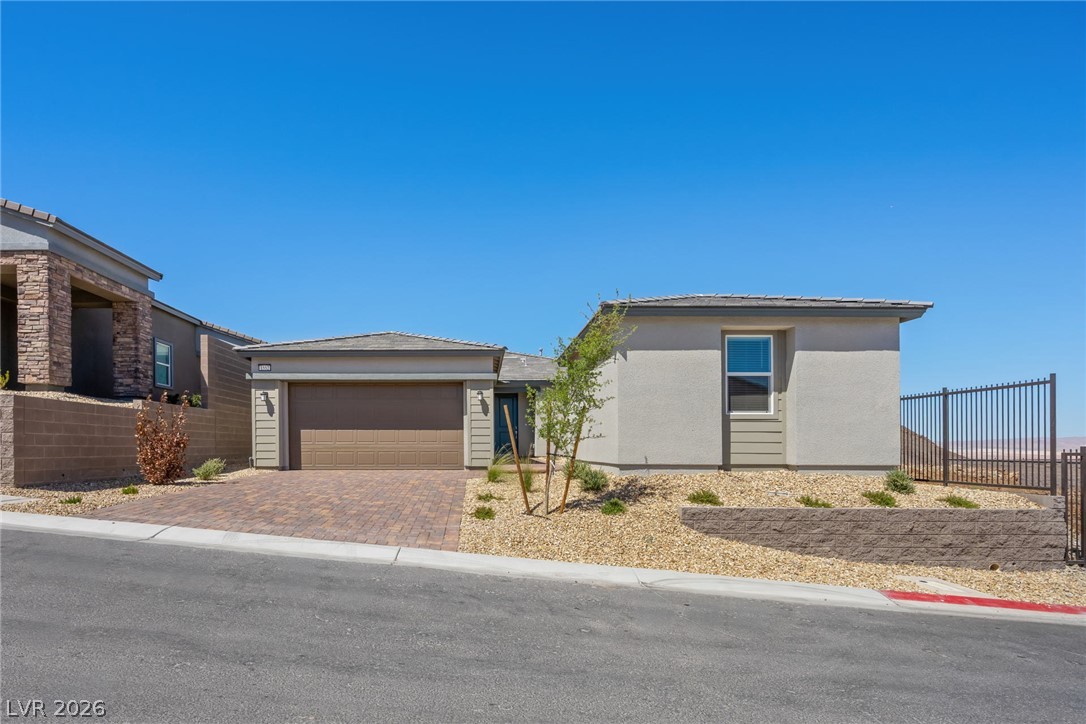 1552 Luca Mountain Lane, Henderson 89011