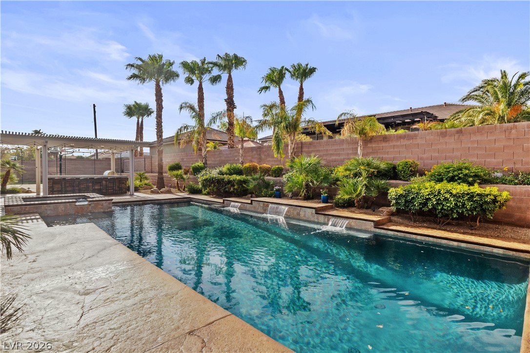 201 W Delamar Drive, Henderson