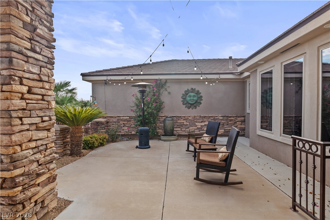 Photo 3 of 201 W Delamar Drive