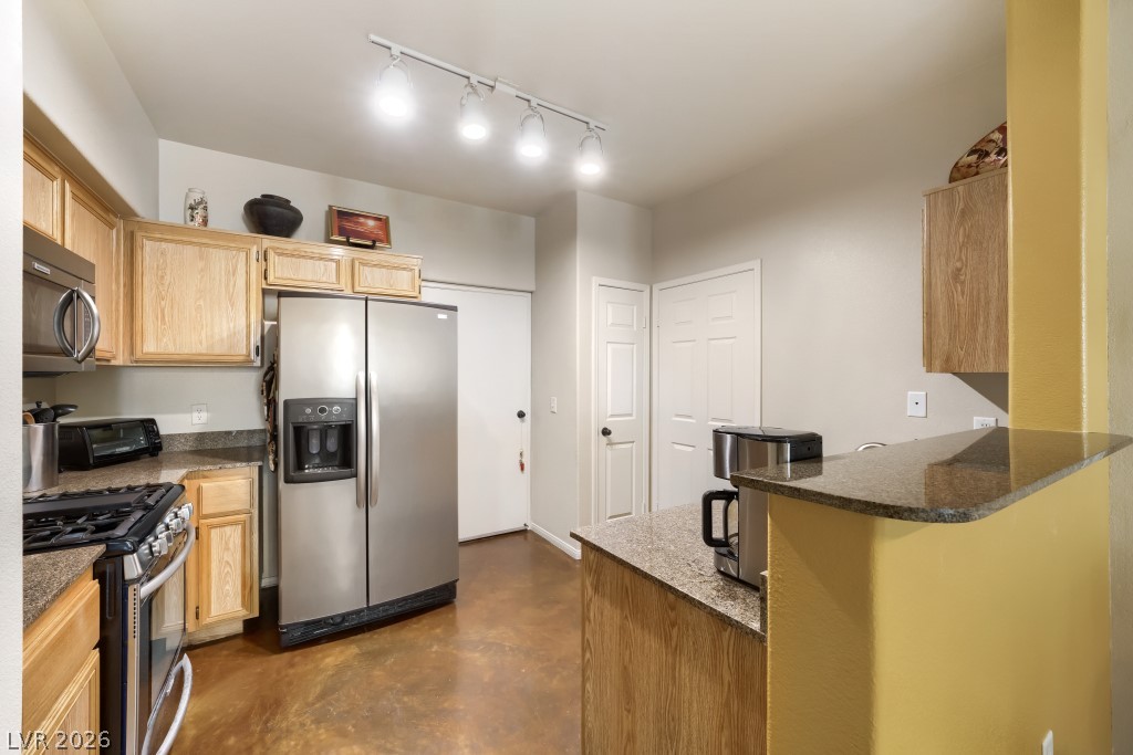 Photo 8 of 29, 10550 W Alexander Road #1108