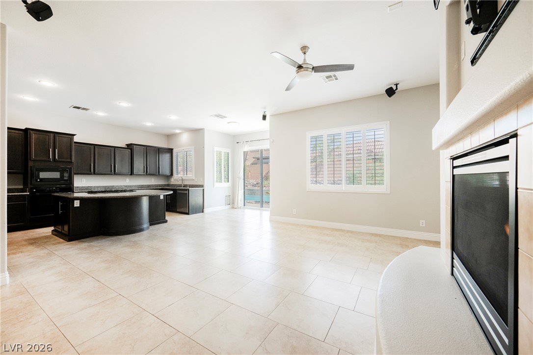 Photo 13 of 94, 7270 Elessar Avenue