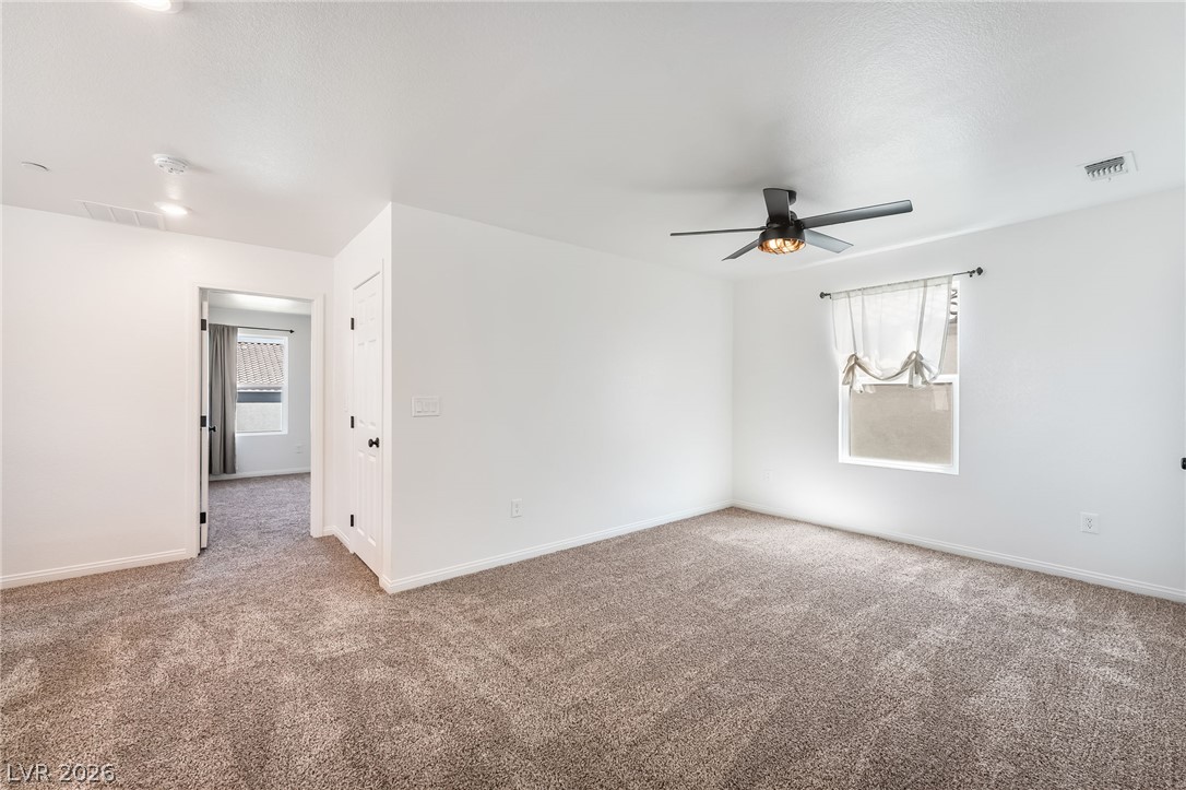 Photo 37 of 46, 9336 Langley Avenue