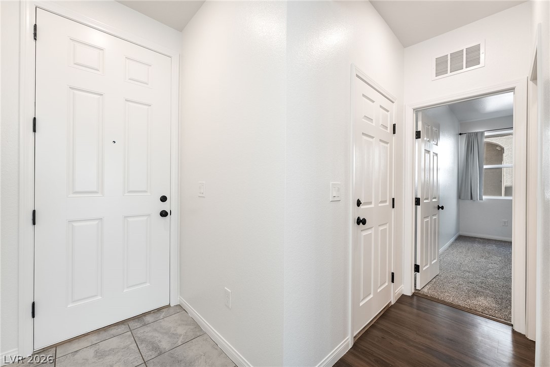 Photo 6 of 46, 9336 Langley Avenue