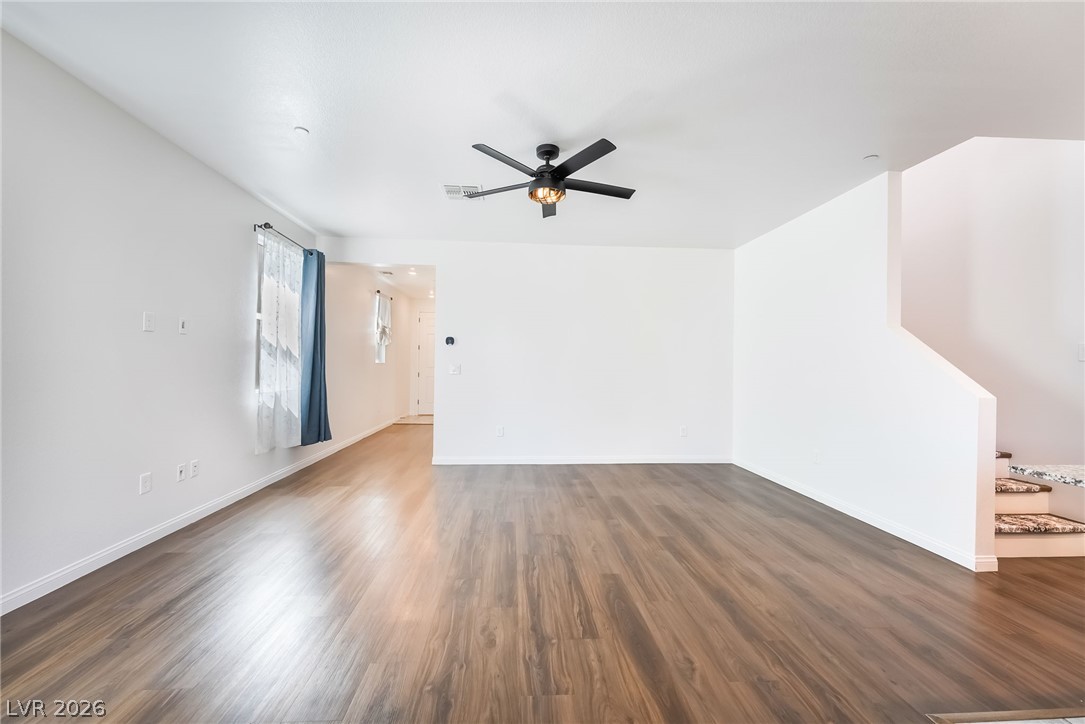 Photo 5 of 9336 Langley Avenue