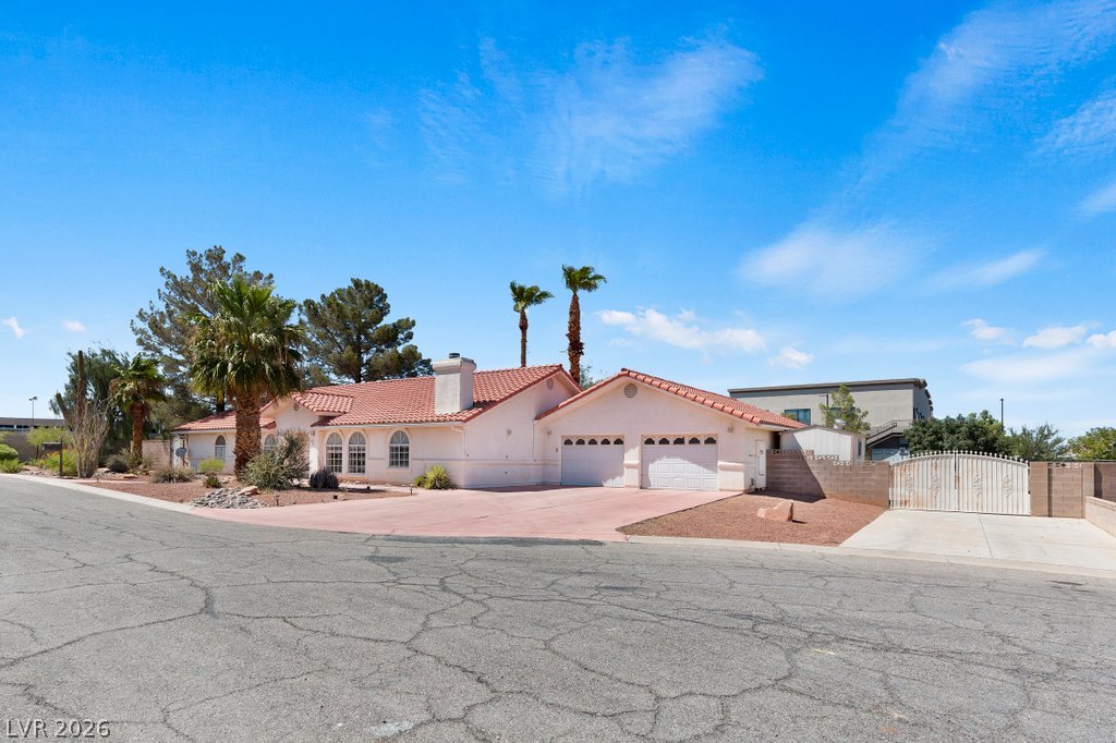 7110 La Cienega Street, Las Vegas 89119