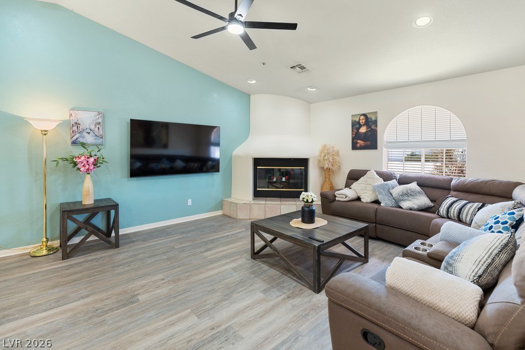 Photo 8 of 41, 7110 La Cienega Street