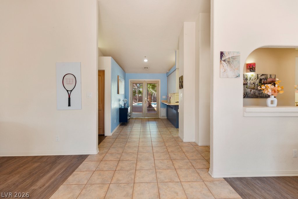 Photo 31 of 41, 7110 La Cienega Street