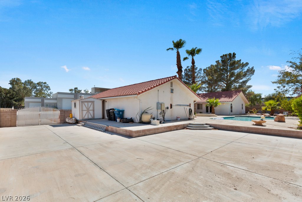 Photo 32 of 41, 7110 La Cienega Street