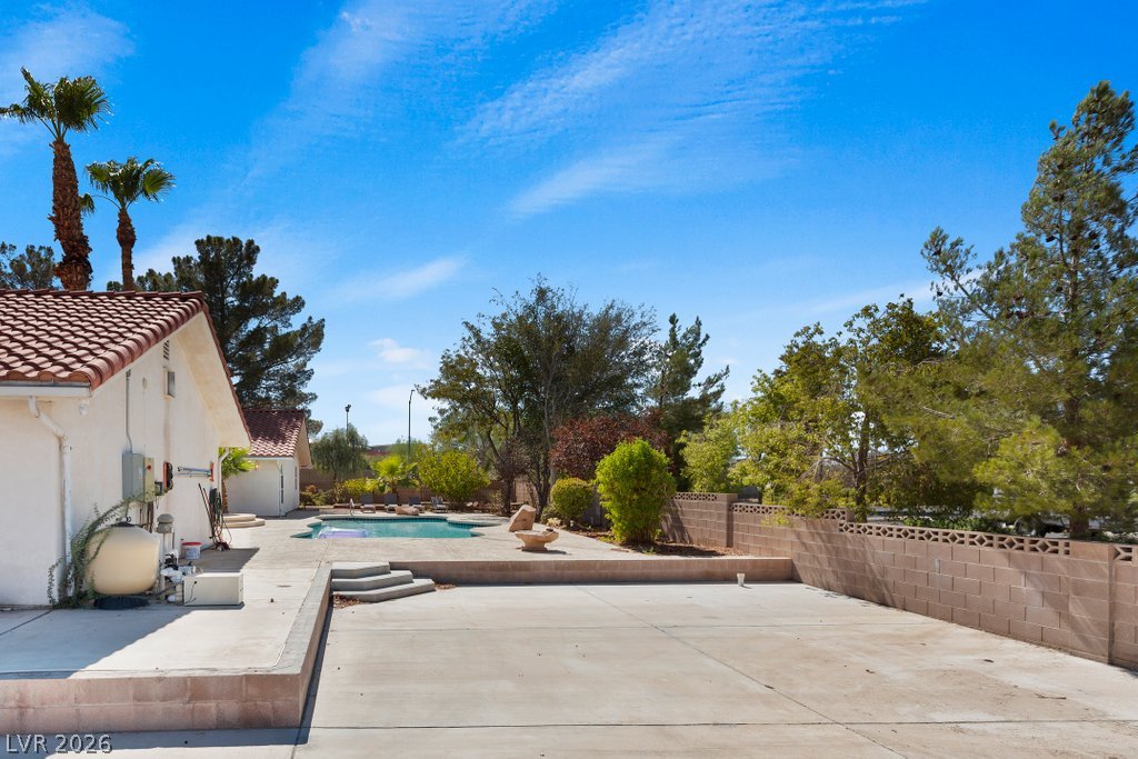 Photo 33 of 41, 7110 La Cienega Street