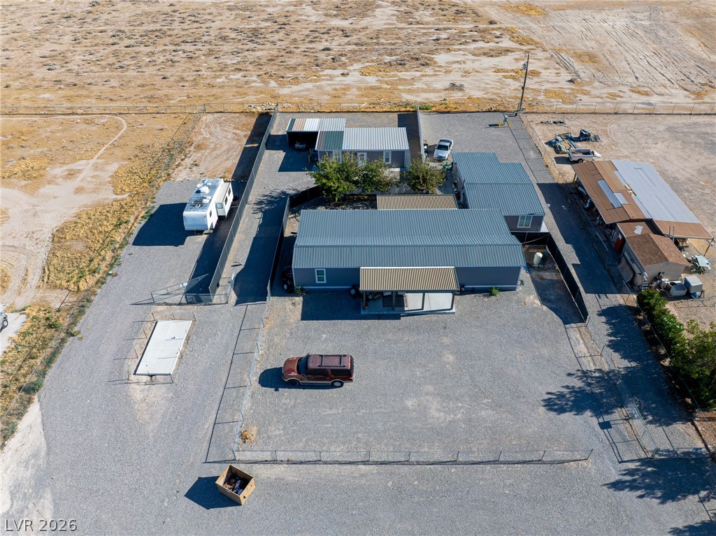 Photo 5 of 1611 E Gamebird Road