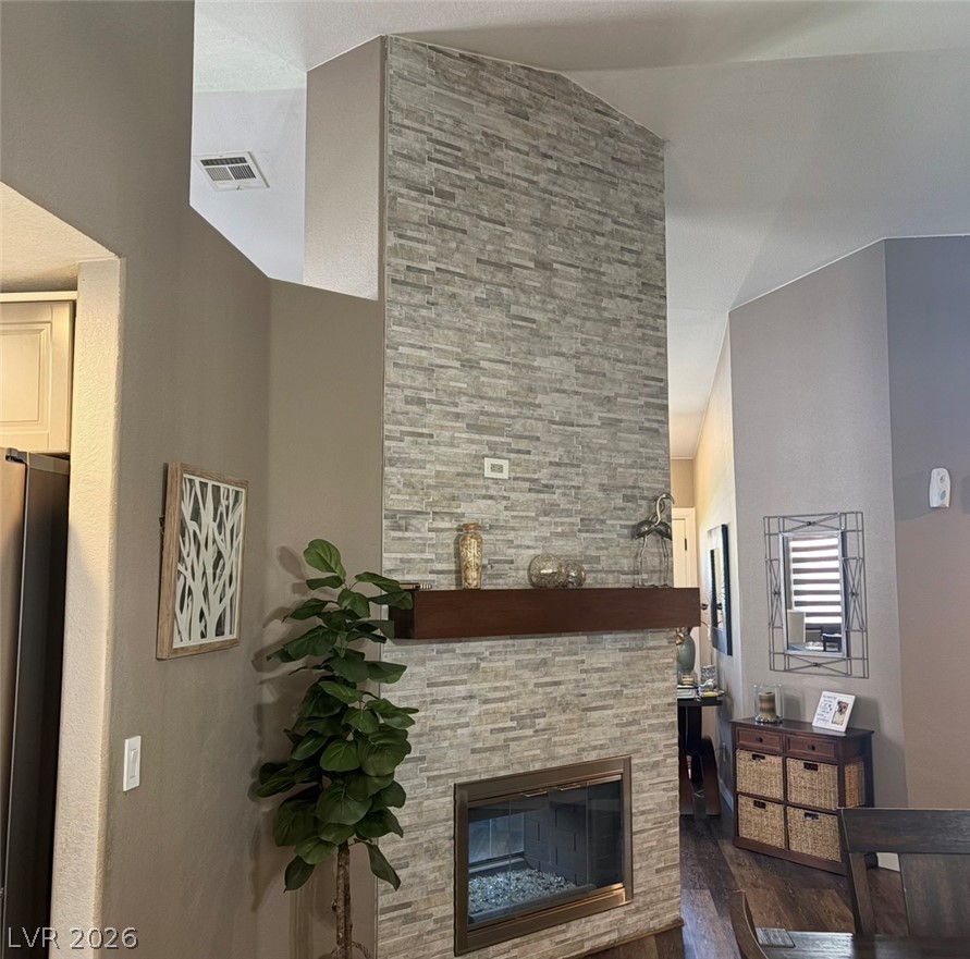 Photo 3 of 233 Innsdale Court