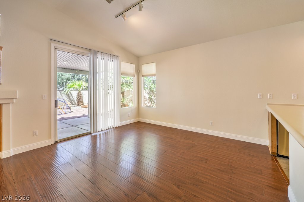 Photo 11 of 39, 3034 Paseo Hills Way