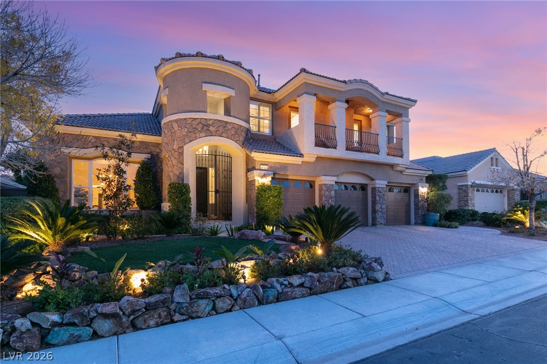 9429 Garnet Crown Avenue, Las Vegas 89145