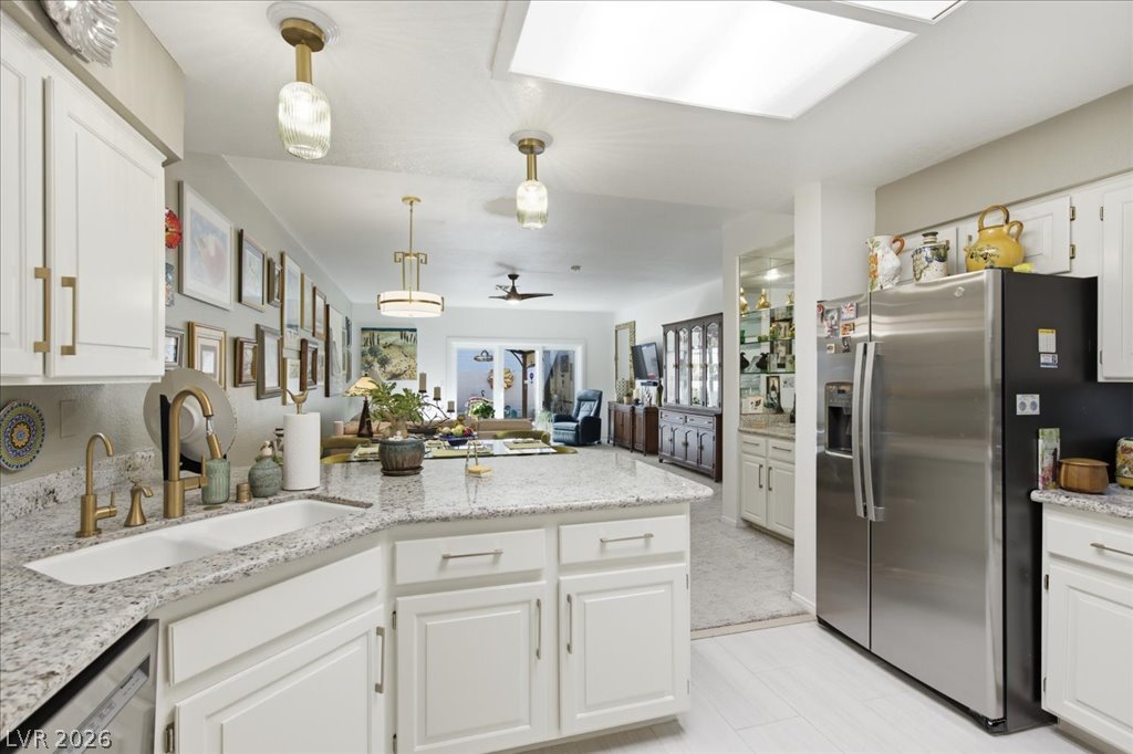 Photo 22 of 36, 428 Wonderstone Drive #0