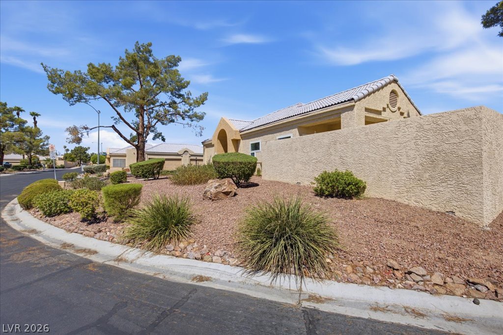 Photo 3 of 428 Wonderstone Drive #0