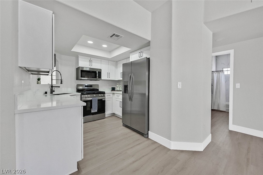 Photo 11 of 26, 1610 Sandecker Court #104