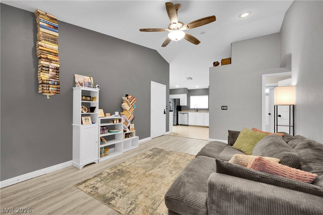 Photo 5 of 9305 Cranesbill Court