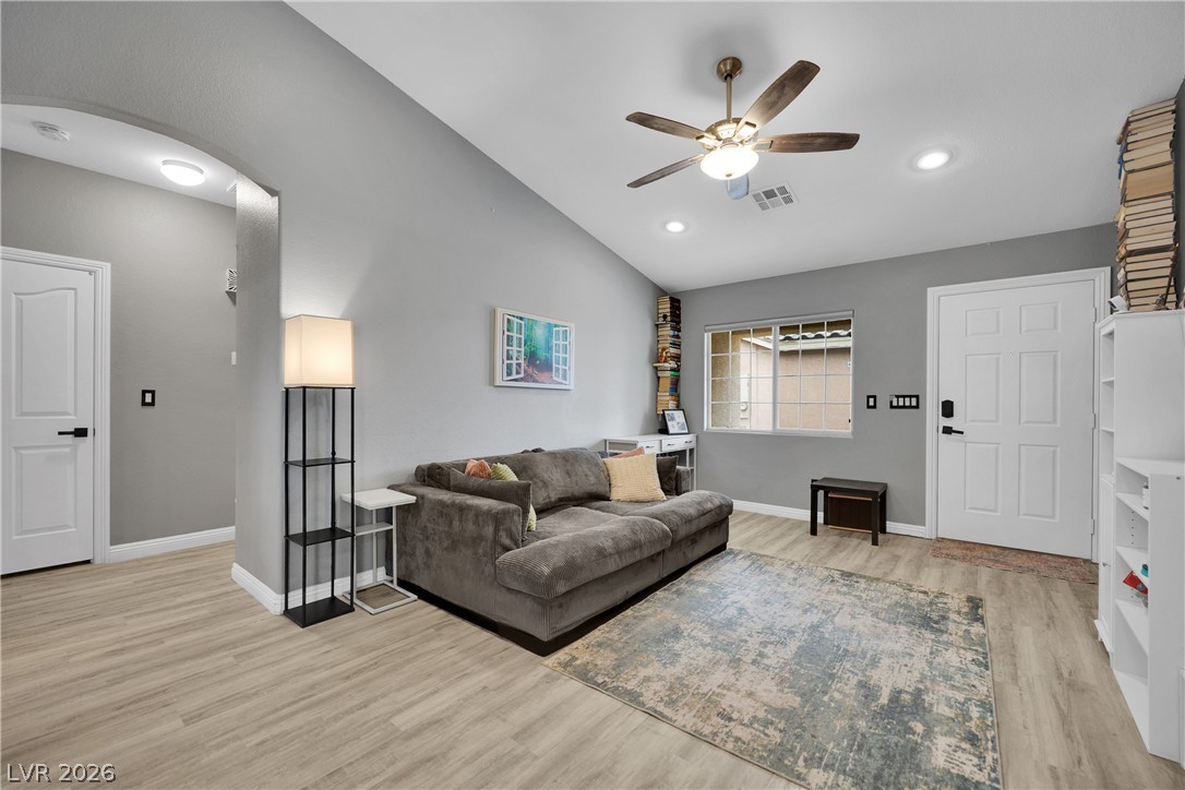 Photo 7 of 23, 9305 Cranesbill Court