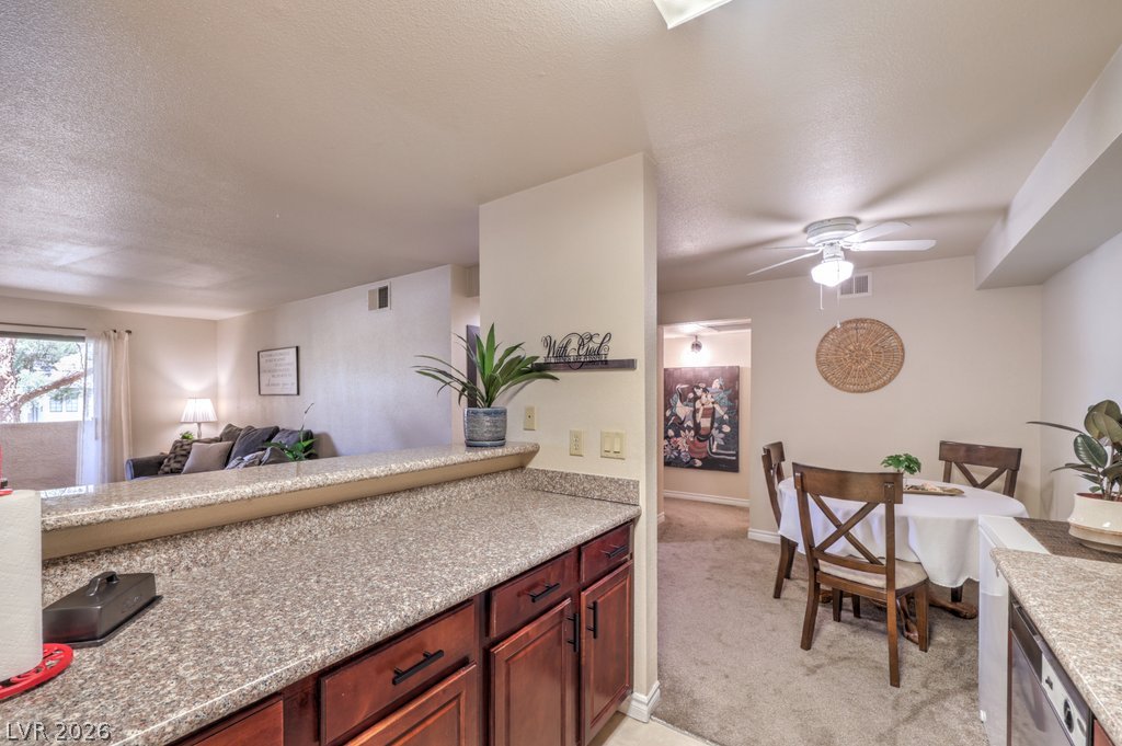 Photo 8 of 29, 2451 N Rainbow Boulevard #2007