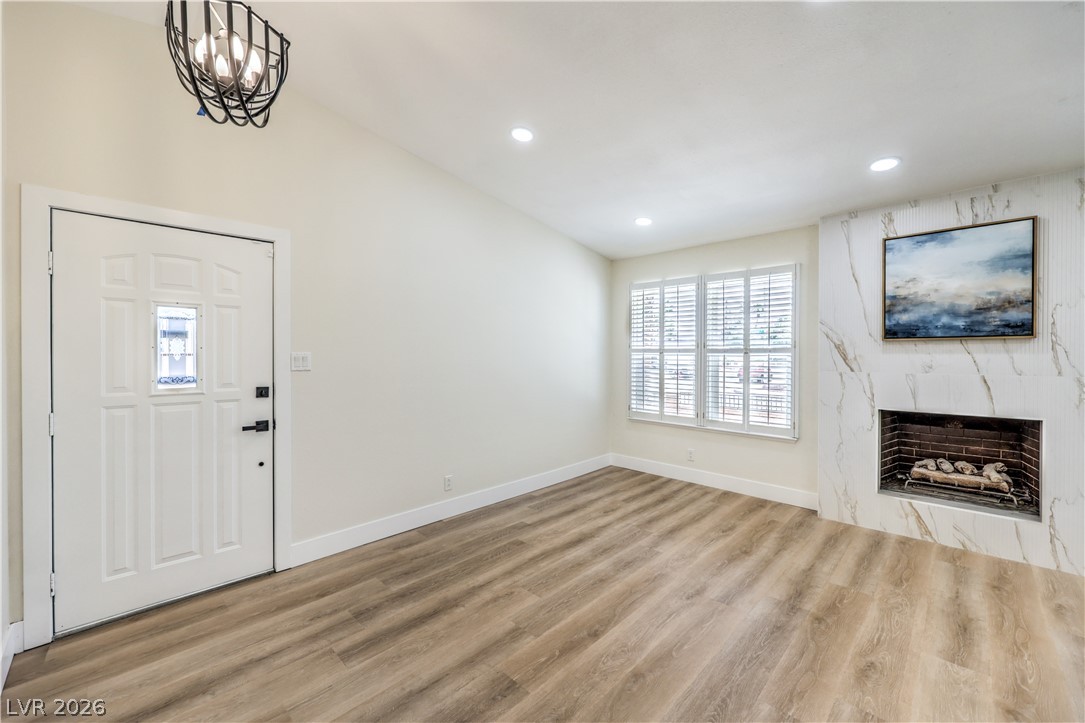 Photo 5 of 4370 Lariat Drive