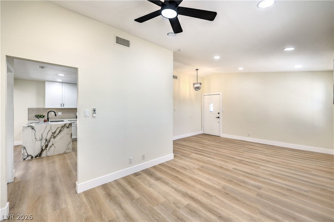 Photo 8 of 33, 4370 Lariat Drive