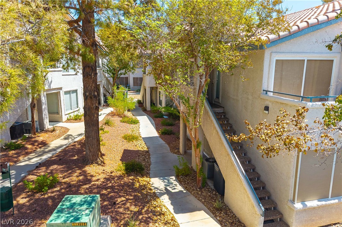 Photo 27 of 30, 3174 Tarpon Drive #102