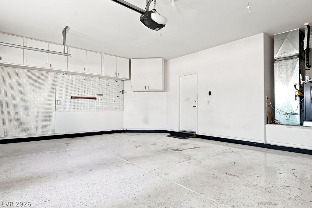 Photo 32 of 38, 7417 Bantam Street