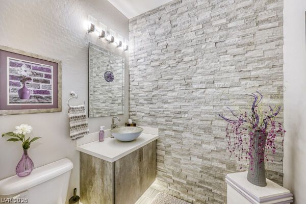 Photo 11 of 40, 492 Norcia Place