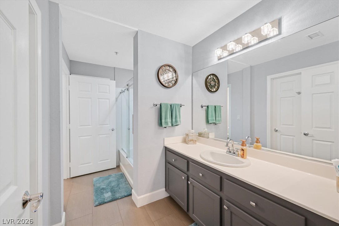 Photo 18 of 36, 59 E Agate Avenue #206