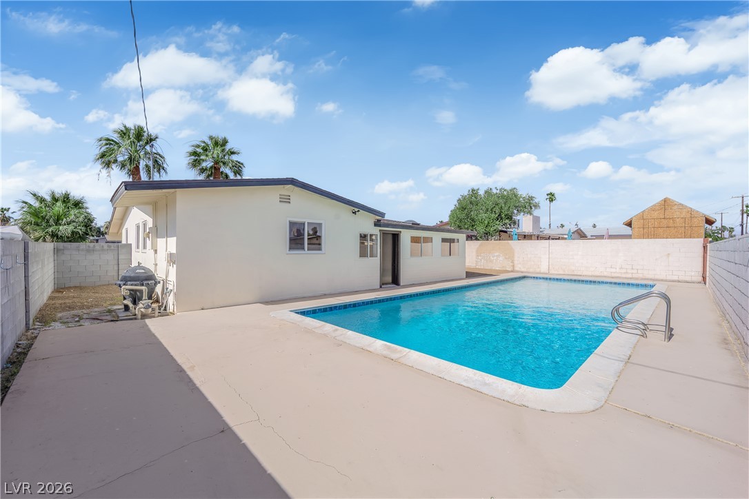 Photo 29 of 34, 4112 Las Lomas Avenue