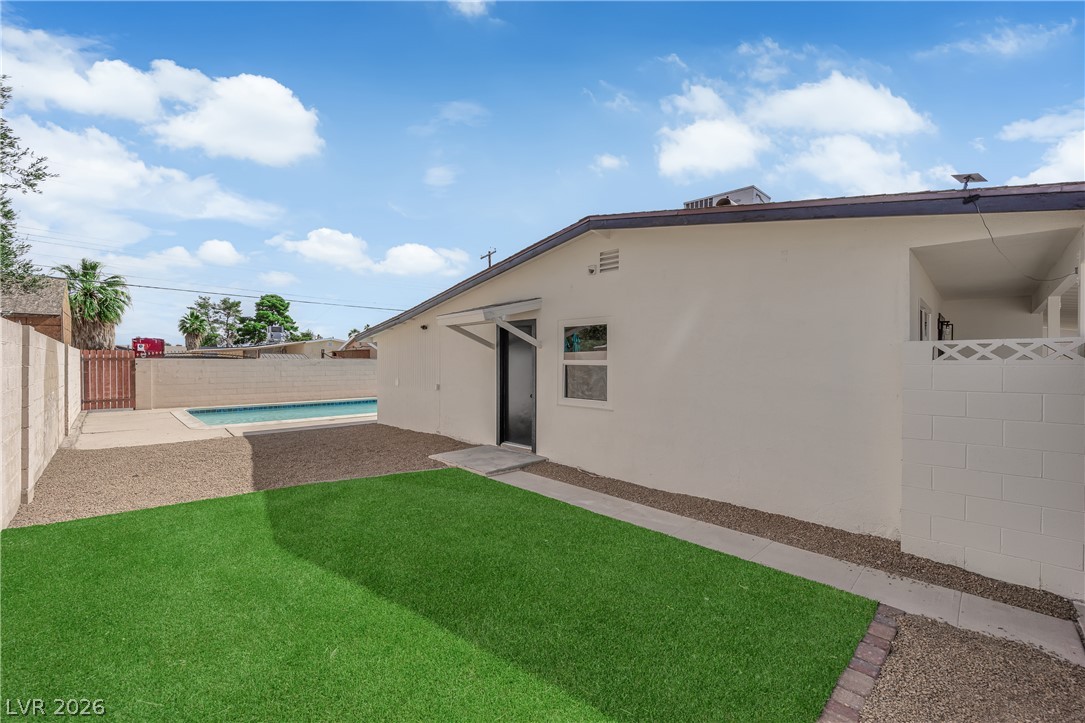Photo 32 of 34, 4112 Las Lomas Avenue