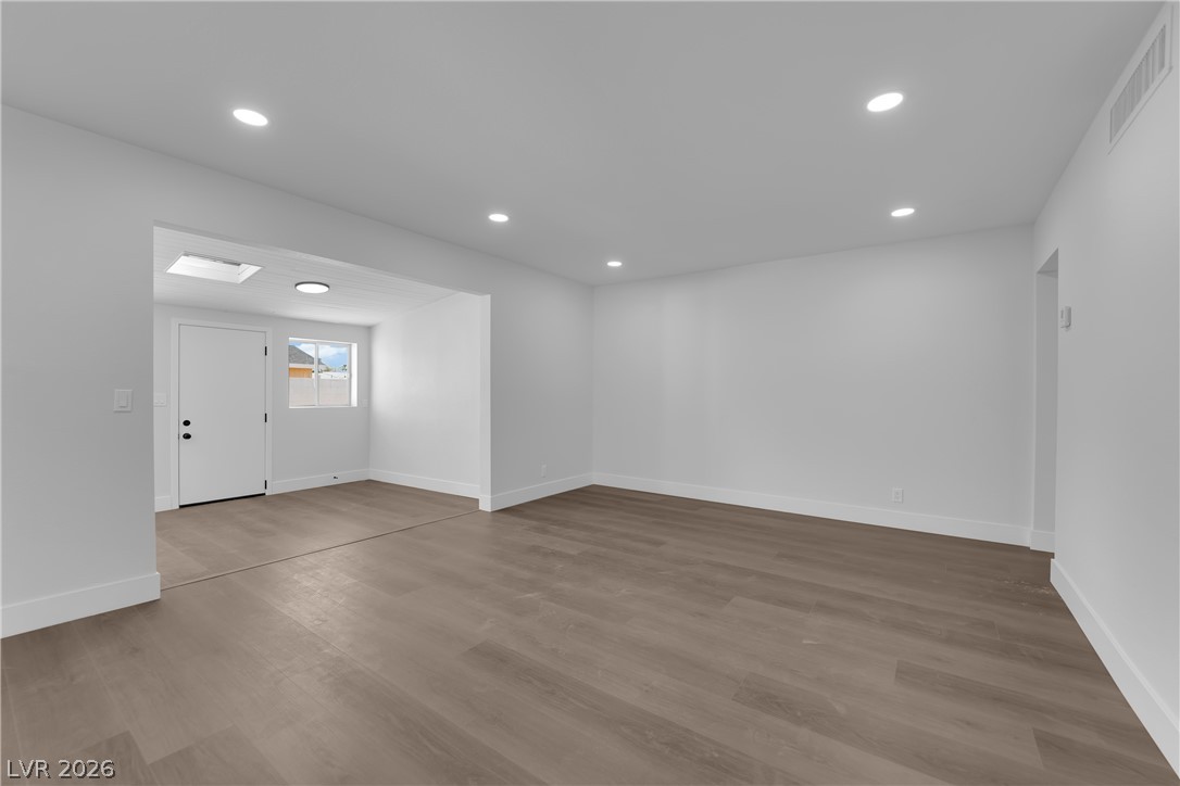 Photo 8 of 34, 4112 Las Lomas Avenue