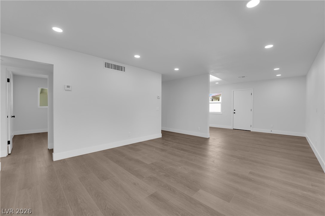 Photo 9 of 34, 4112 Las Lomas Avenue