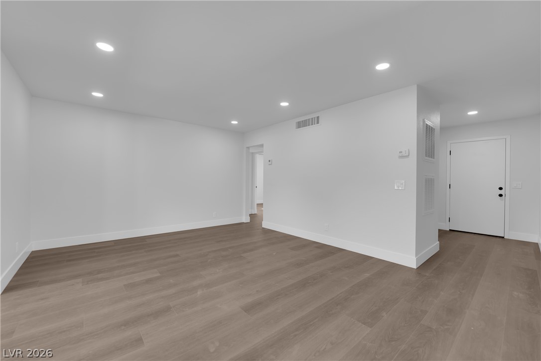 Photo 10 of 34, 4112 Las Lomas Avenue