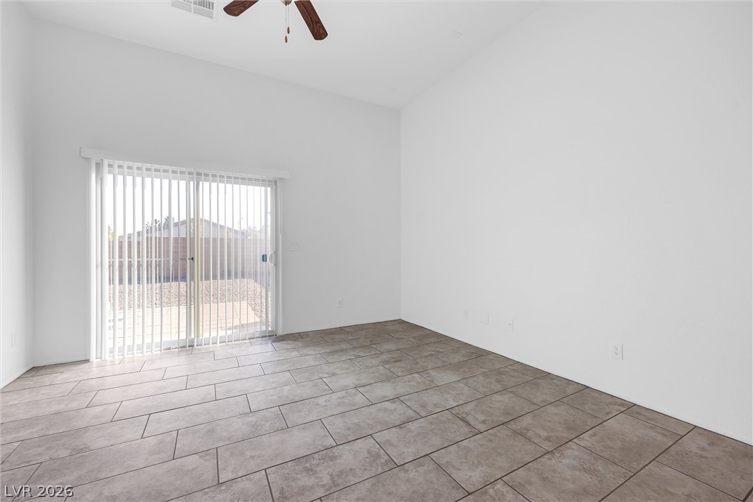 Photo 4 of 700 Bridgeford Court