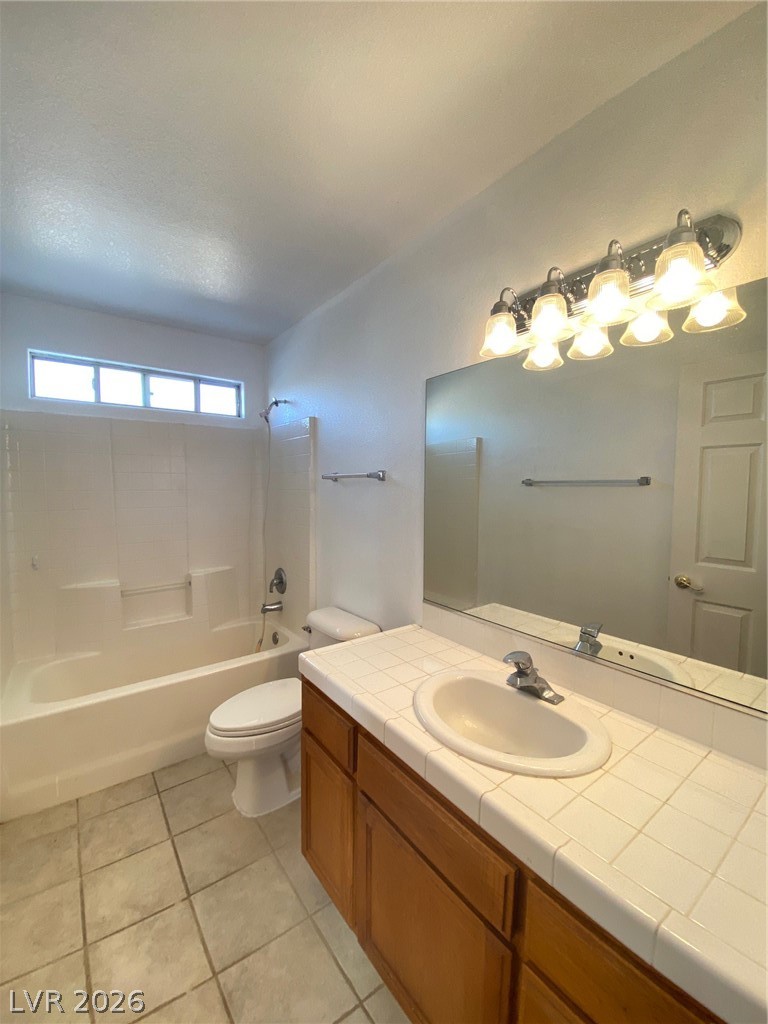 Photo 14 of 27, 2950 E Deerskin Street